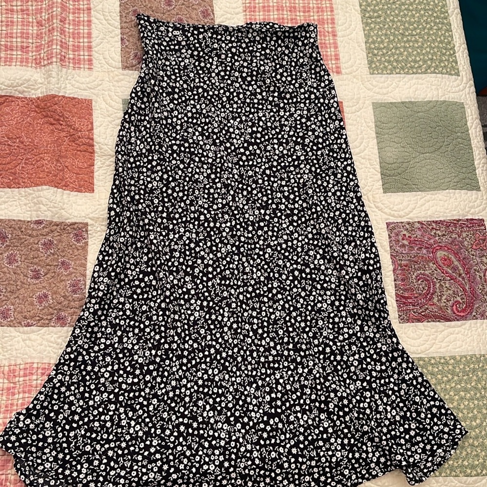 89th & Madison Floral Maxi Skirt - Picture 3 of 11